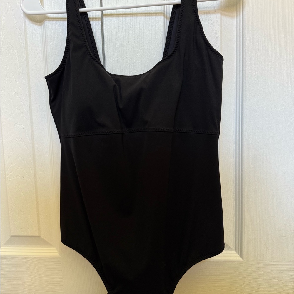 Fabletics Womens Black Sunset Scoop One Piece Swimsuit Size Medium